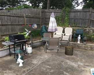 Generous Patio Garden Lot