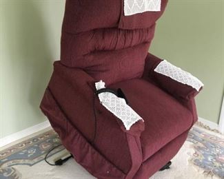 Holden Power Lift Chair