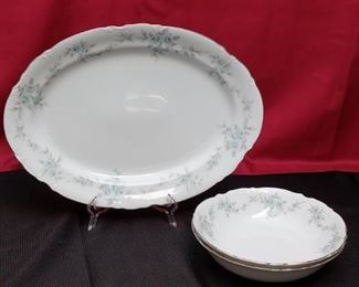 Mikasa Barbizon Oval Serving Platter and Serving Bowls