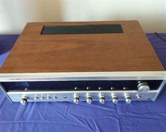 Realistic Receiver With Speakers