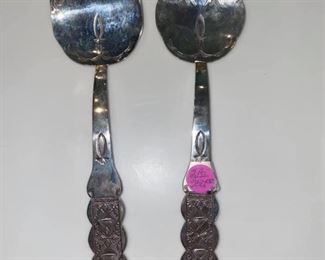 Don Platero Navajo Sterling Silver & Turquoise Serving Set
Excellent condition! 
Needs to be polished.
Measures 9.5” long.