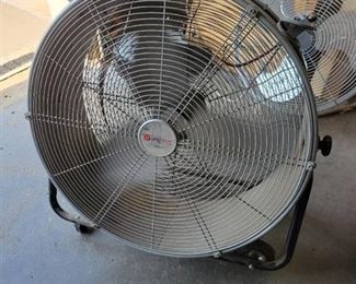 Utilitech 25in Commerical Fan