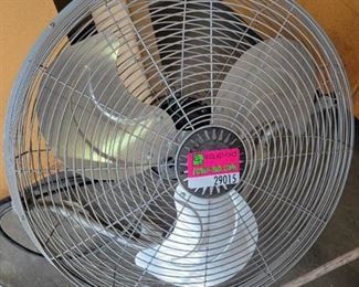 20in Metal Fan