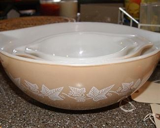 Mixing Bowls Vintage