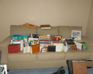 Like new sleeper sofa