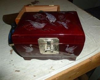 Asian-style jewelry box