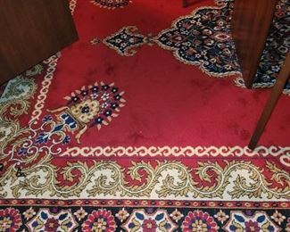 $200.00, 8 x 11' size wool tapestry rug VG condition