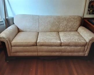 Deco couch 