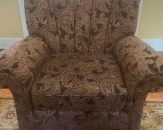 #1024A - Oversized contemporary chair, fanned back -excellence condition $145