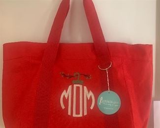 #1136F  - “Mom” tote bag 20” x  14” - $12