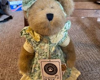 #1234G - Boyd’s Bears Grammy Quiltsbeary with Patches on stand - $10