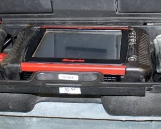 Snap-On Veerus Model EEMS325, Includes Leads And Carrying Case