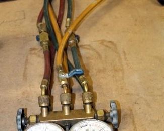 Yellow Jacket Mechanical Manifold Gauges