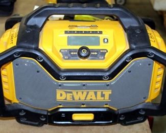 DeWalt Jobsite Charger Radio