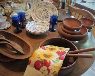 Retro Wooden Ware