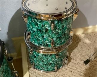 #1 -  $750 Custom drums kits by Rimshots (5pcs) Green Ice crystal 22K - 16T - 13T - 12T - 14S (matching)