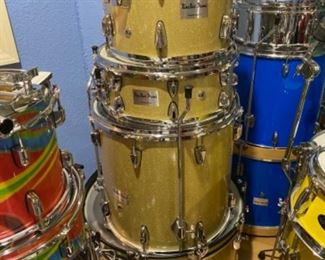#3 - $700 Custom drum Kit (4pc) Gold sparkle - 22K - 16T - 12T - 14S (matching)