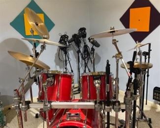 #12 - $1,900Pearl Drum Kit (5PC), w Pearl ICON 3 Sided Drum Rack with all mounts, cymbal arms along with microphone mounts, Pearl H-800 HH pedal, Pearl P-100 Kick pedal ,Cymbals- Zildijan 14" hats,10" Meiln Splash, Sabian 16" crash (2), 20" Sabian ride, 18"Sabian China, This kit has been for studio use only since purchase