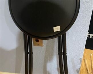 #100 - $10 folding stool 