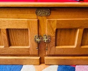 SurewoodOak lift up coffee table  • 17hi 42wide 22deep