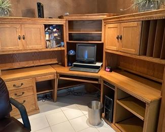 $595 corner desk solid oak