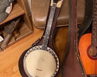 Fabulous Vega Banjo and case- Ranger Tenor #99888