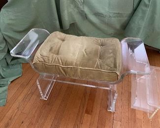 Vintage lucite bench.....heavy!