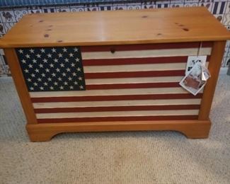 008 Lane Cedar Chest