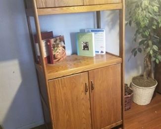 Versatile Kitchen Cabinet