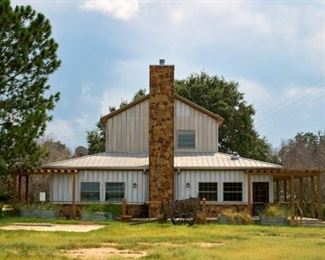 Gift shop & restaurant