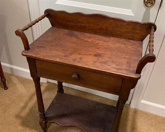 Wash stand -have a bowl and pitcher, too!