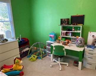 Kids desk and toys