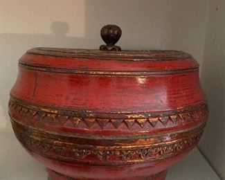 Antique Chinese elmwood jar