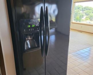 Frigidaire Side by Side Refrigerator