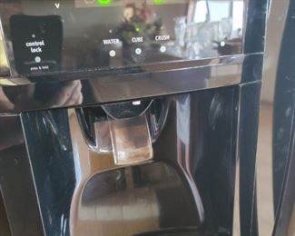 Frigidaire Refrigerator Water and Ice Dispenser