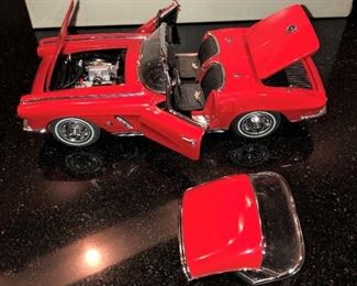 DIE CAST COLLECTOR SERIES 1962 CORVETTE