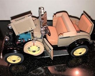 DIE CAST 1931 FORD MODEL A ROADSTER