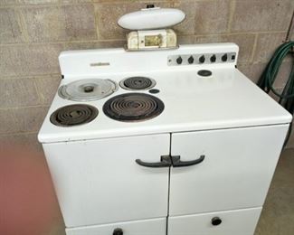 1937 GE STOVE