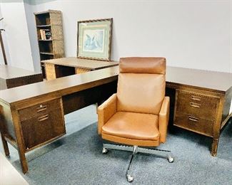 Gunlocke Co. executive chair