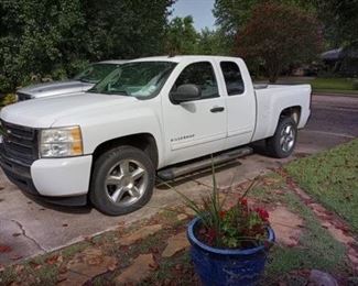 2011 Silverado LS - 147,000 miles