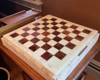 Italian chess set with pieces