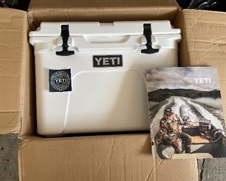 Never used Yeti Tundra 35 cooler