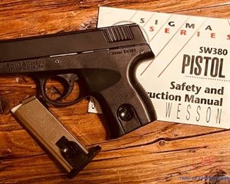 SMITH & WESSON Sigma SW380 (.380 Caliber) with One Extra Clip