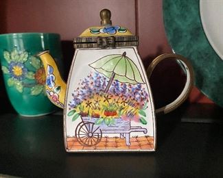 Kelvin Chen miniature enamel teapot