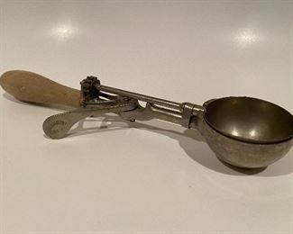 Gilchrist Ice Cream Scoop