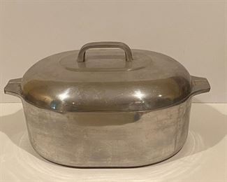 A modern edition of the Wagner Magnalite Dutch oven.   An original vintage Wagner Magnalite dutch oven is also in this sale 
