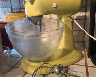 A vintage KitchenAid mixer Hobart Stand Mixer Model 4-C