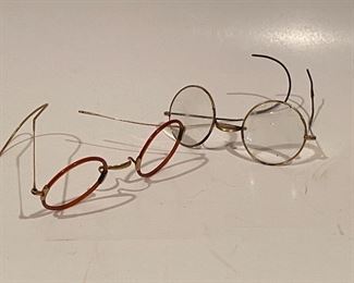 Antique eye glasses 