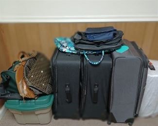 Luggage & totes
