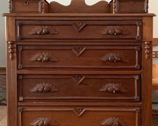 Antique wooden dresser (excellent condition)